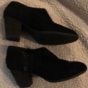 Nurture by Lamaze Callie Booties Clogs Black Suede Size 8M Zippers Chunky Heel